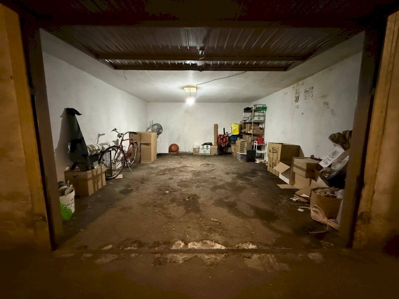 Foto 1 - Box Via Barducci
 
10, Caserta - foto 1