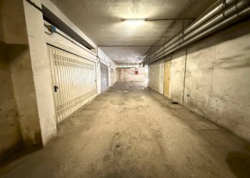 Foto 5 - Box Via Barducci
 
10, Caserta - foto 5