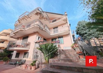 Foto 1 - Villa via Lener, Caserta - foto 1