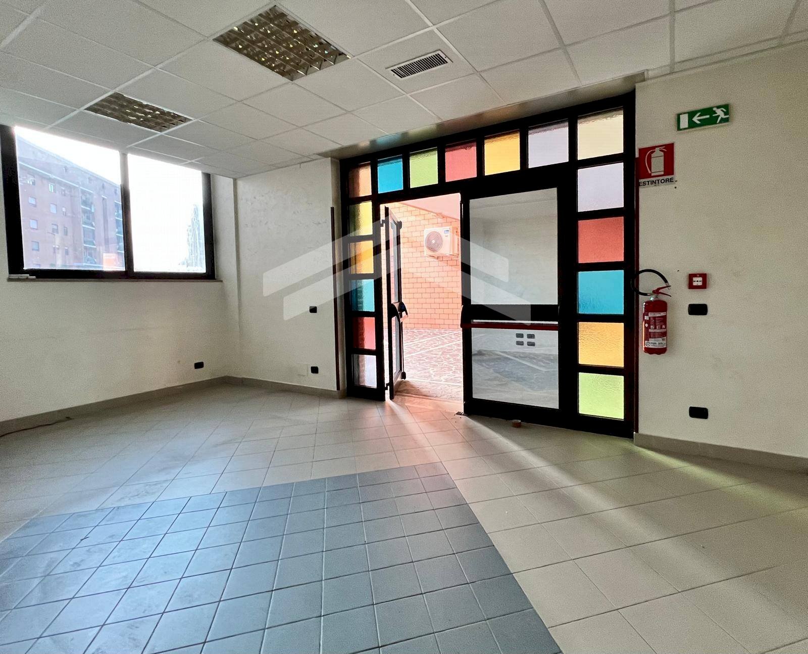 Foto 2 - Commercial Premises Via Campania, Campobasso - photo 2