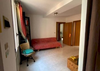 Quadrilocale via San Felice, Bologna (zona Centro Storico) - foto 2