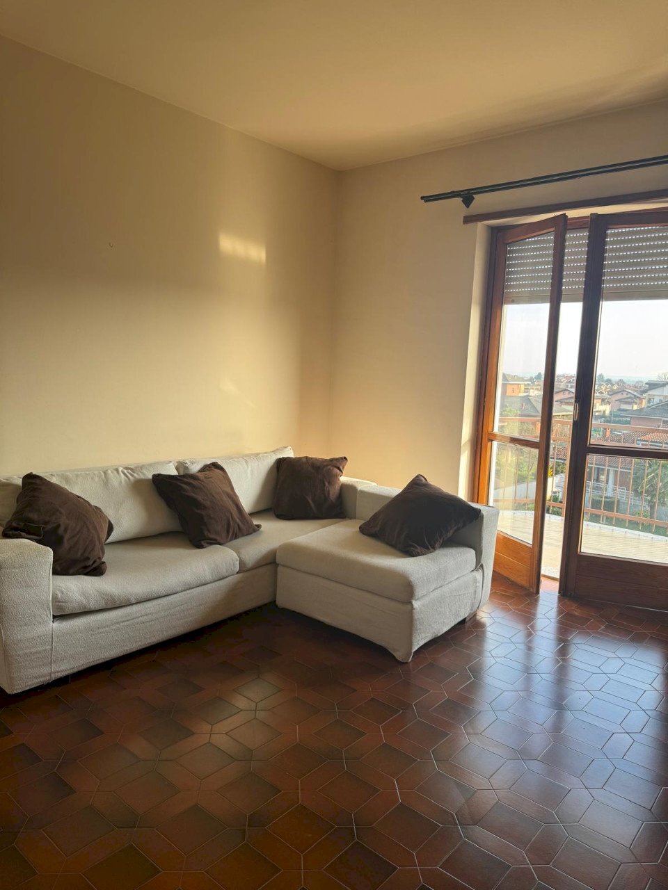 Three-room apartment Via Martiri della Libertà, Riva Presso Chieri - photo 2