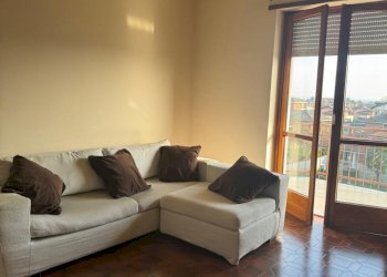 Three-room apartment Via Martiri della Libertà, Riva Presso Chieri - photo 2