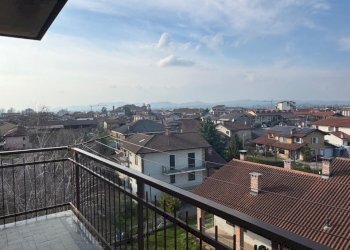 Three-room apartment Via Martiri della Libertà, Riva Presso Chieri - photo 8