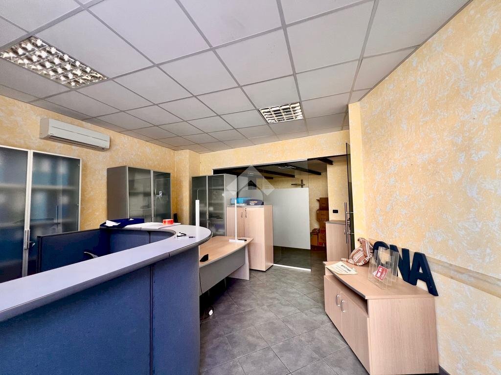 Three-room apartment Via Ippolito Nievo, Finale Ligure - photo 2