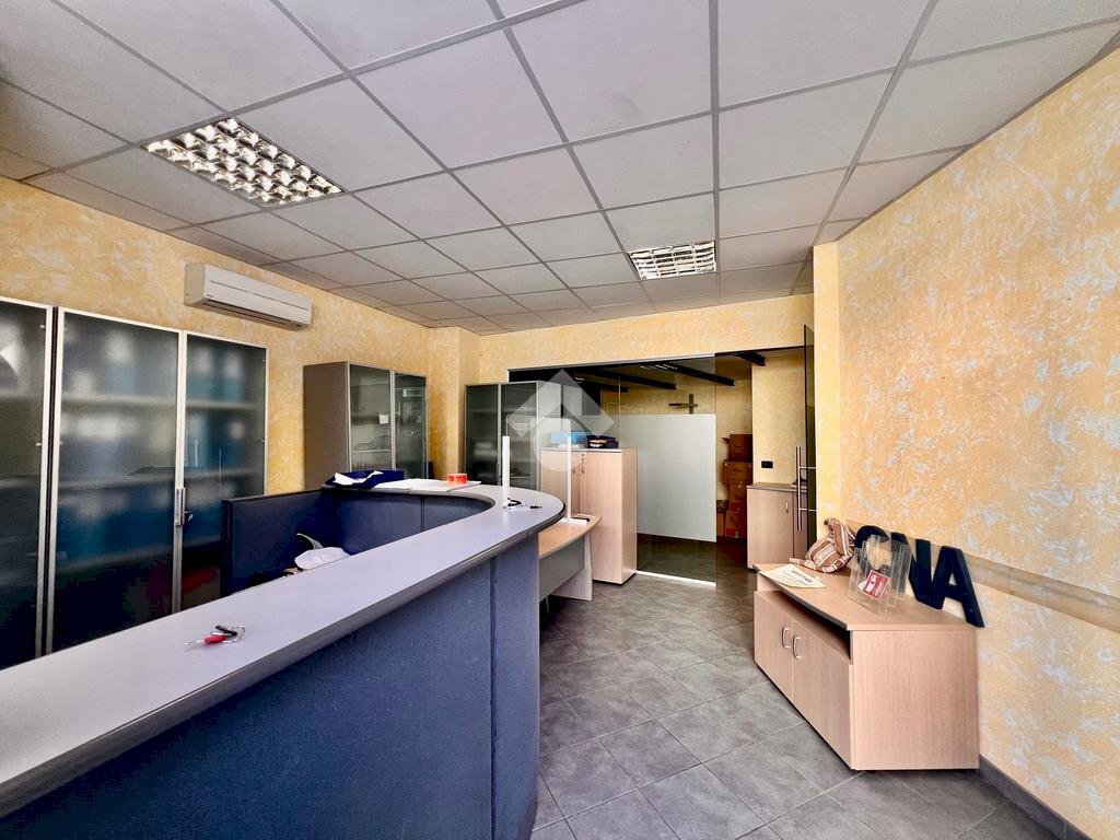 Three-room apartment Via Ippolito Nievo, Finale Ligure - photo 3