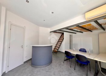 Three-room apartment Via Ippolito Nievo, Finale Ligure - photo 20