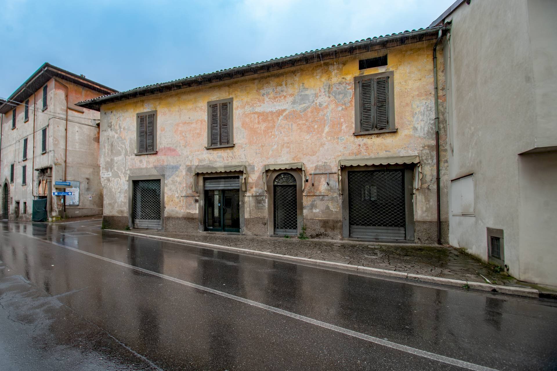 Casa semi indipendente Via Roma, 1 
 Sale Marasino, Sale Marasino - foto 2