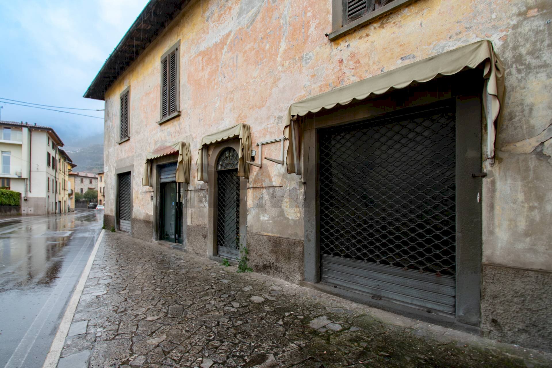 Casa semi indipendente Via Roma, 1 
 Sale Marasino, Sale Marasino - foto 3