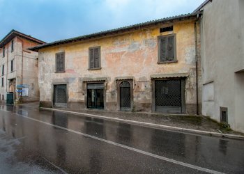 Casa semi indipendente Via Roma, 1 
 Sale Marasino, Sale Marasino - foto 2