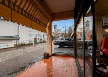 Shop Via Mazzini, 63 
 Sale Marasino, Sale Marasino - photo 15