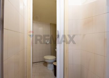 Shop Via Mazzini, 63 
 Sale Marasino, Sale Marasino - photo 20