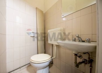 Shop Via Mazzini, 63 
 Sale Marasino, Sale Marasino - photo 21