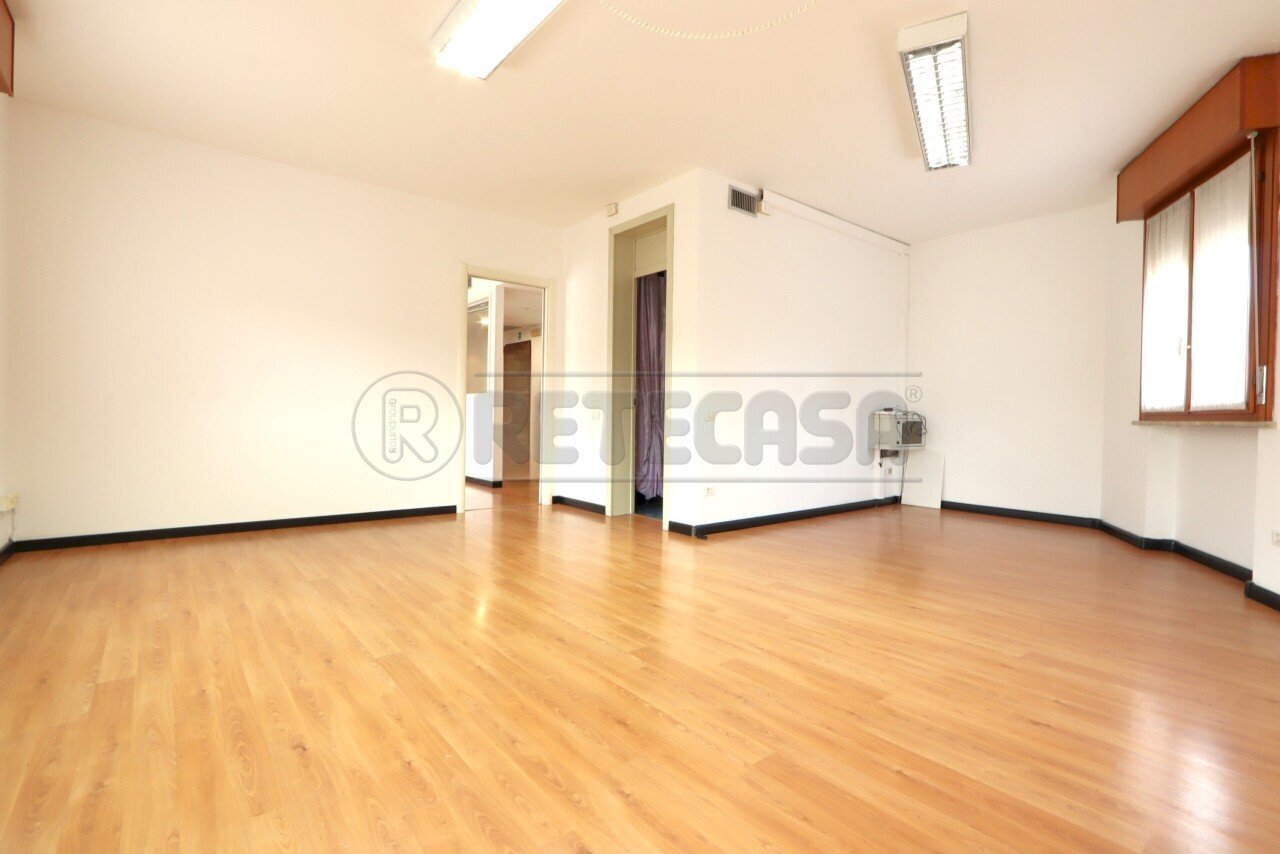 IMG_6150.JPG - Ufficio Contrà San Bortolo 85, Vicenza - foto 1