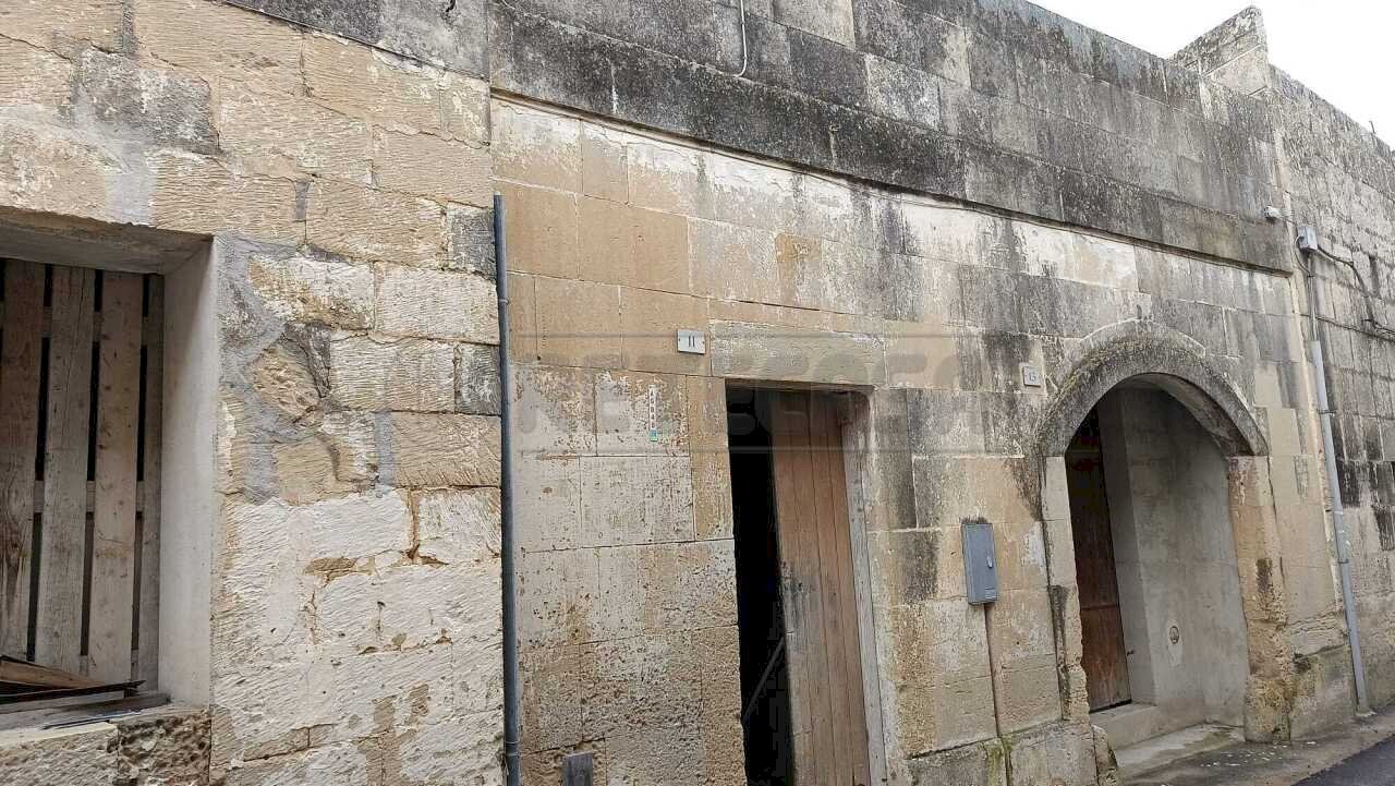 WhatsApp Image 2026-03-17 at 12.22.06(1).jpeg - Villa Via le Site 11, Cursi - foto 1