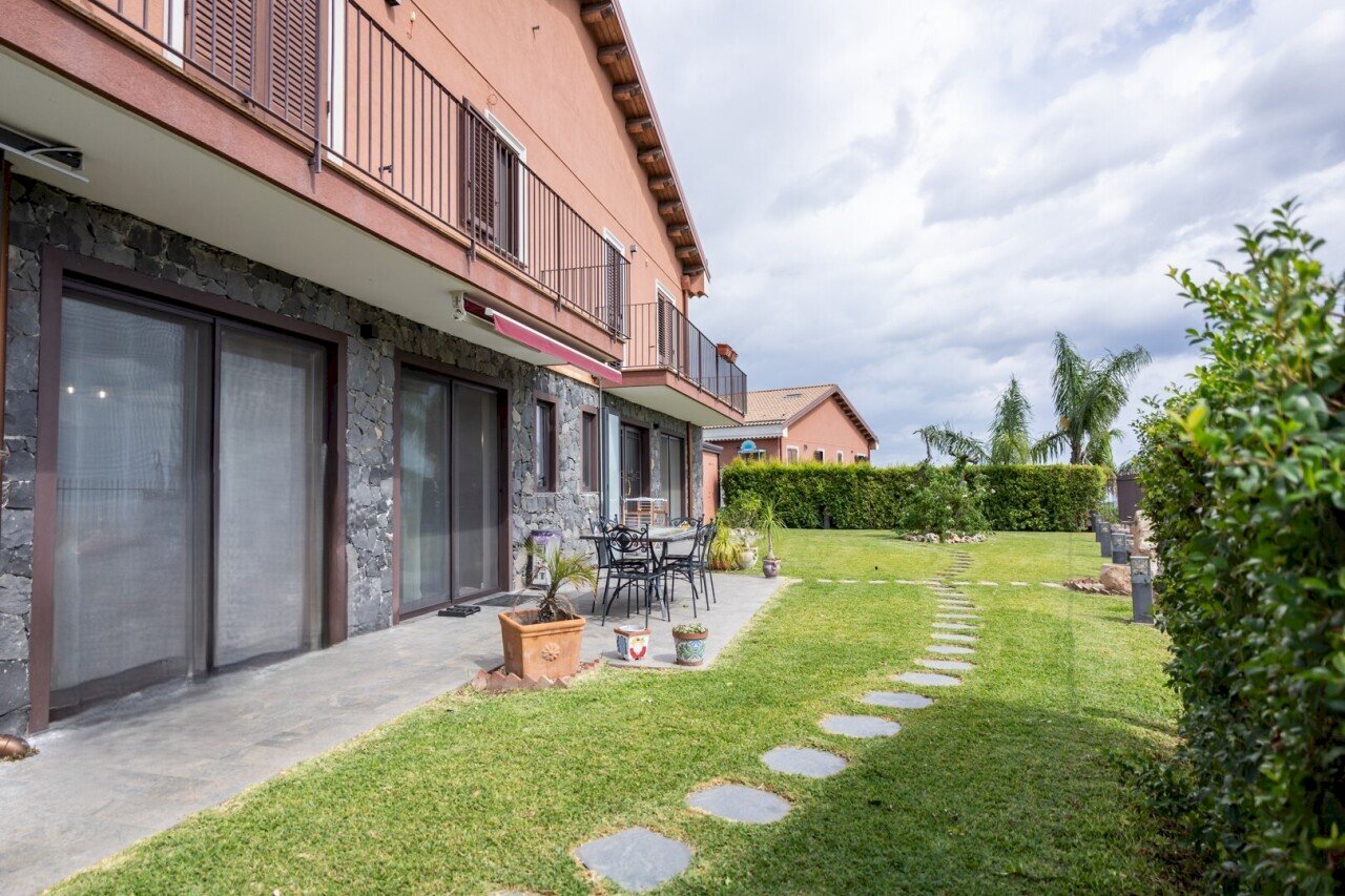 23.jpg - Villa Via Vincenzo Bellini 163, Piedimonte Etneo - foto 3