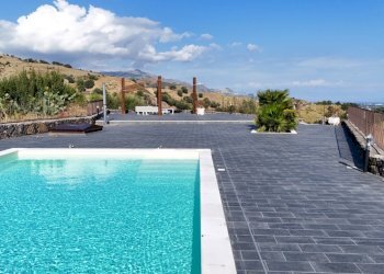 DJI_20251013151824_0374_D.jpg - Villa Via Vincenzo Bellini 163, Piedimonte Etneo - foto 4