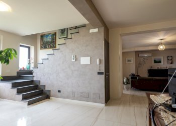 4.jpg - Villa Via Vincenzo Bellini 163, Piedimonte Etneo - foto 8