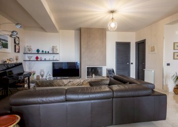 10.jpg - Villa Via Vincenzo Bellini 163, Piedimonte Etneo - foto 16