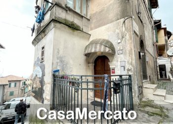 6.jpg - Trilocale Via San Sebastiano, Rocca di Papa - foto 1