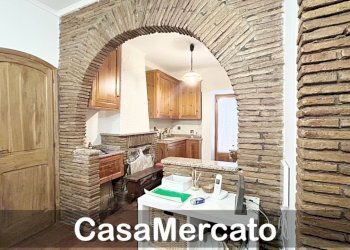 b33.jpg - Trilocale Via San Sebastiano, Rocca di Papa - foto 11