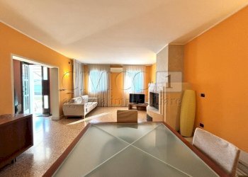 01 soggiorno (2).JPG - Portion of a house Via Ore 7, Barbarano Mossano - photo 3