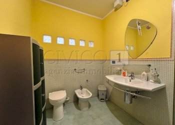 05 bagno padronale (1).JPG - Portion of a house Via Ore 7, Barbarano Mossano - photo 16