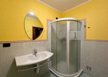 05 bagno padronale (2).JPG - Portion of a house Via Ore 7, Barbarano Mossano - photo 17