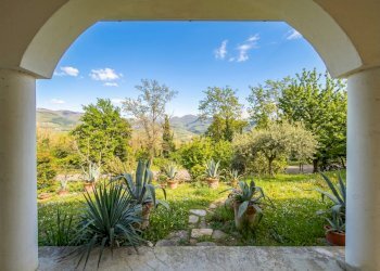 Gemini_Generated_Image_rn2qo8rn2qo8rn2q.png - Villa Via Antonio Gramsci 1, San Leo - foto 4