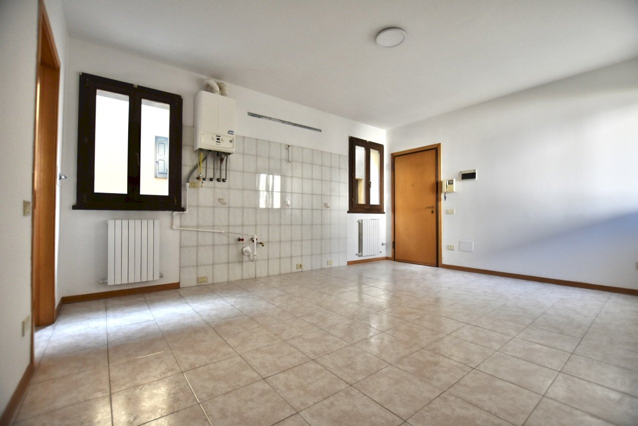 zona giorno - Bilocale Via Vittorio Veneto 16, San Pietro in Casale - foto 1