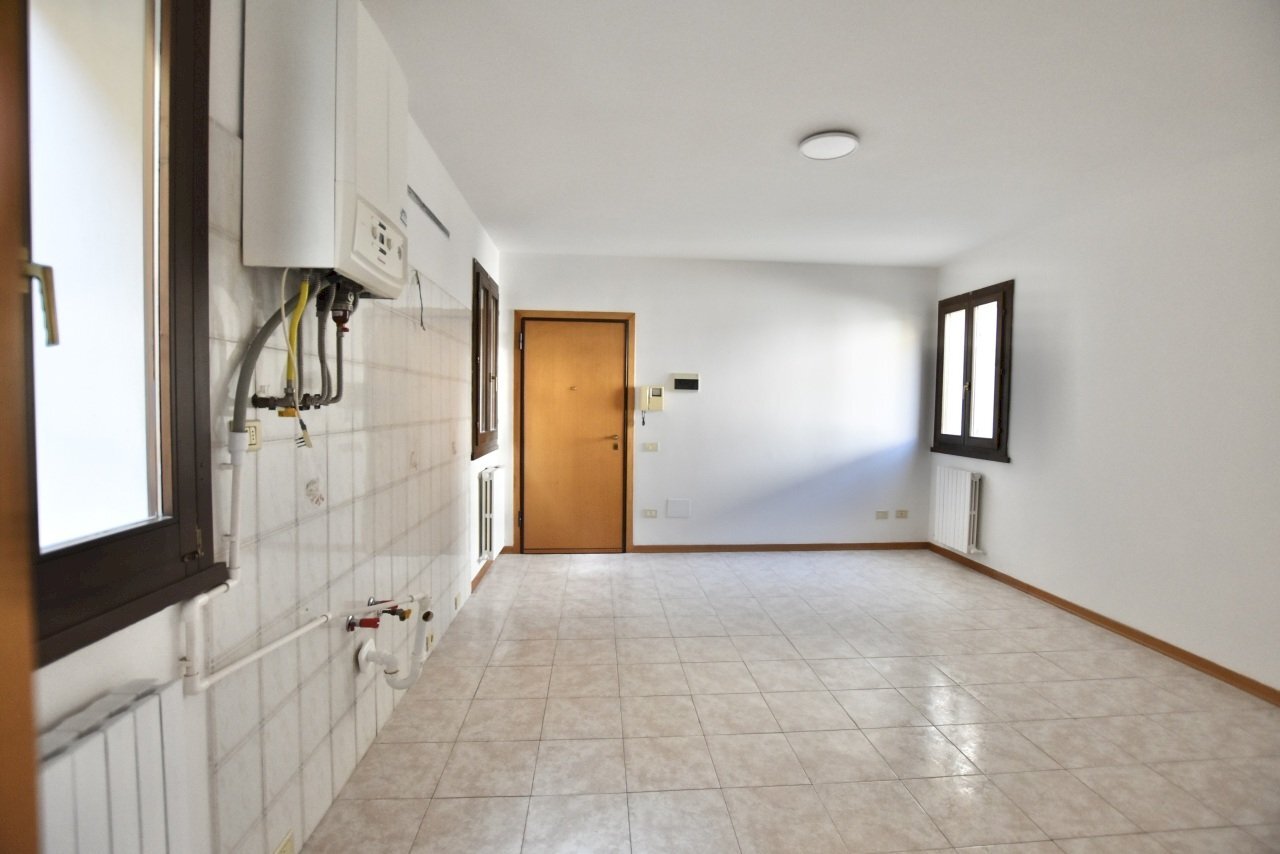 zona giorno - Bilocale Via Vittorio Veneto 16, San Pietro in Casale - foto 2