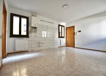 zona giorno - Bilocale Via Vittorio Veneto 16, San Pietro in Casale - foto 1