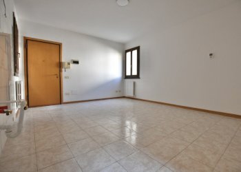 zona giorno - Bilocale Via Vittorio Veneto 16, San Pietro in Casale - foto 11