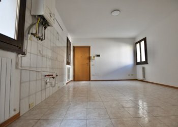 zona giorno - Bilocale Via Vittorio Veneto 16, San Pietro in Casale - foto 12