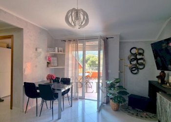 soggiorno - Trilocale Corso Limone Piemonte 112, Ventimiglia - foto 2