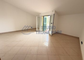 8.JPG - Trilocale Via Belvedere 5, Riva Ligure - foto 11