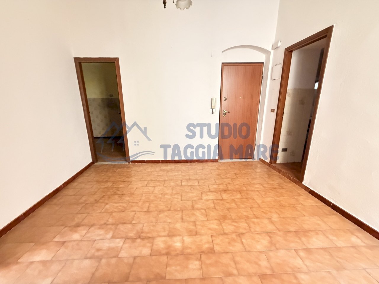 IMG_0092.jpg - Quadrilocale Via Nino Bixio, Riva Ligure - foto 3