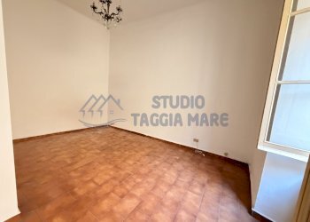 IMG_0093.jpg - Quadrilocale Via Nino Bixio, Riva Ligure - foto 7