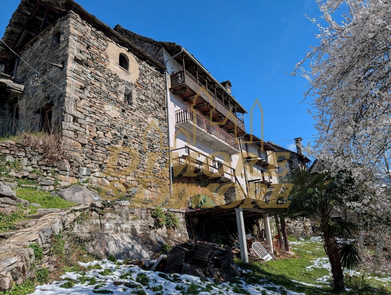 Esterno 2.jpg - Quadrilocale Crevoladossola - foto 3