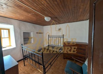 Camera da letto vicino zona giorno.jpg - Quadrilocale Crevoladossola - foto 11