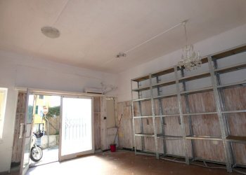 locale - Warehouse Via Romana di Murcarolo 44 R, Genova (neighborhood Foce) - photo 6