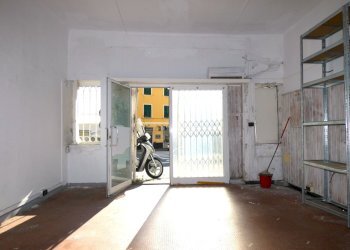locale - Warehouse Via Romana di Murcarolo 44 R, Genova (neighborhood Foce) - photo 7