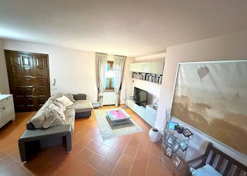 erqgeqrgqer.jpg - Villa Via delle Case, Vaiano - photo 9