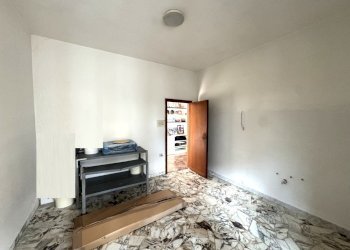 camera da letto - Trilocale Via Borgonuovo, Vaiano - foto 1