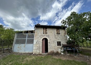 IMG_9177.jpg - Rustico Via Postuman, Mezzane di Sotto - foto 12