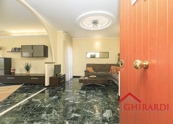 1.0 INGRESSO.jpg - Appartamento Via Antonio Sant'Elia 190, Genova (zona Sestri Ponente) - foto 1