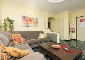 2.1 SOGGIORNO.jpg - Appartamento Via Antonio Sant'Elia 190, Genova (zona Sestri Ponente) - foto 3