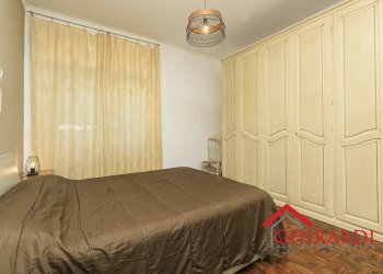 4.1 CAMERA 1.jpg - Apartment Via Antonio Sant'Elia 190, Genova (neighborhood Sestri Ponente) - photo 17