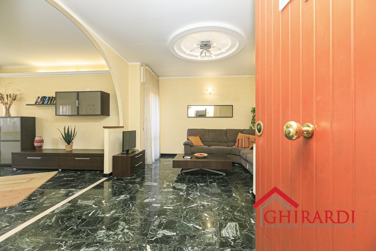 1.0 INGRESSO.jpg - Appartamento Via Antonio Sant'Elia 190, Genova (zona Sestri Ponente) - foto 1