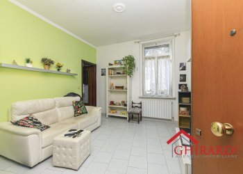 1.0 ingresso.jpg - Appartamento Via Panigaro 8, Genova (zona Sestri Ponente) - foto 2